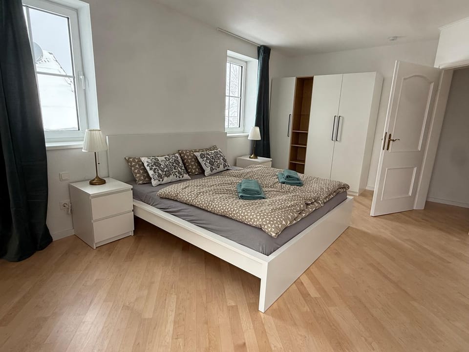Bed, Bedroom, wardrobe