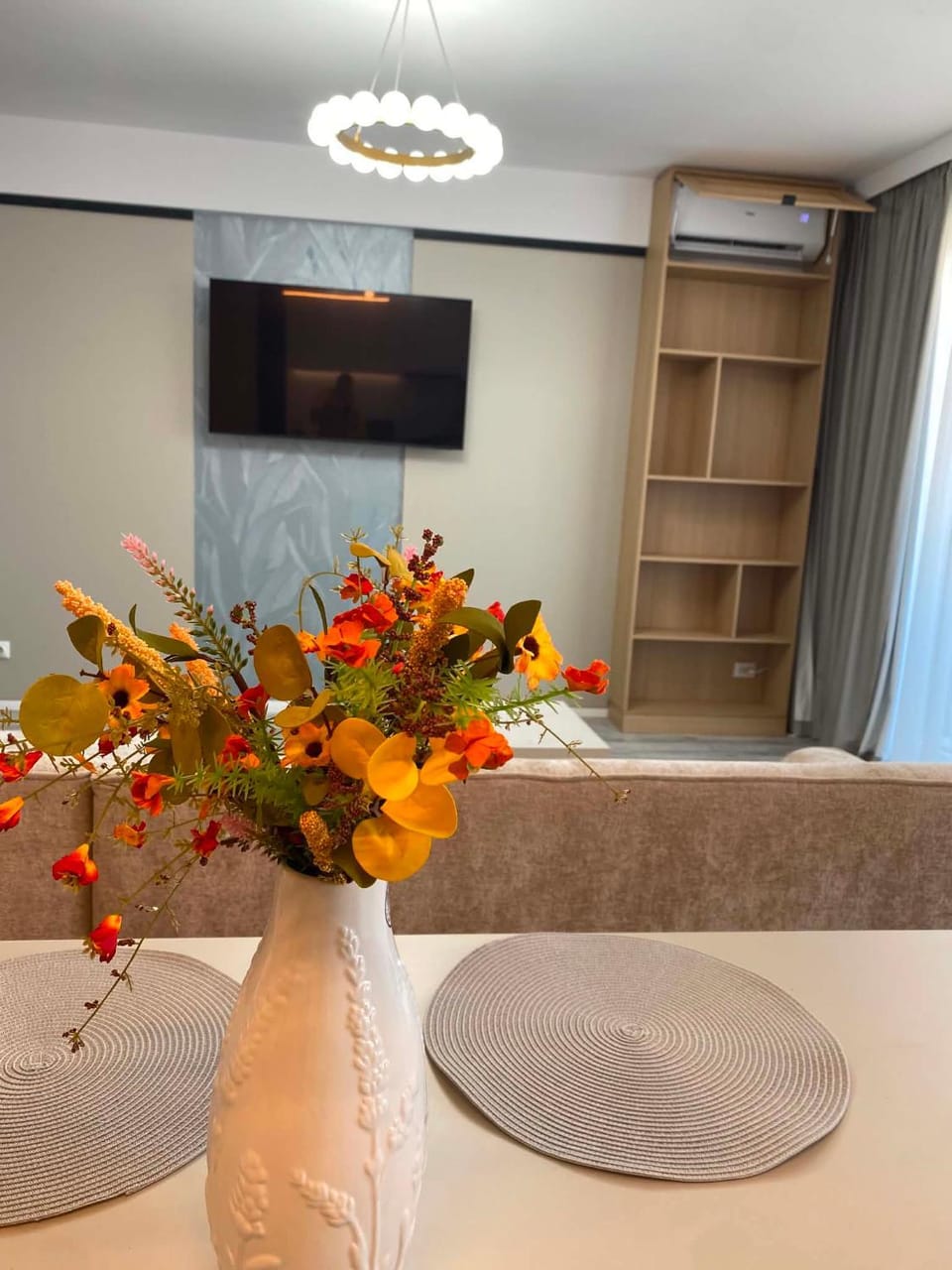 Communal lounge/ TV room, TV and multimedia, Living room, Dining area, Area and facilities