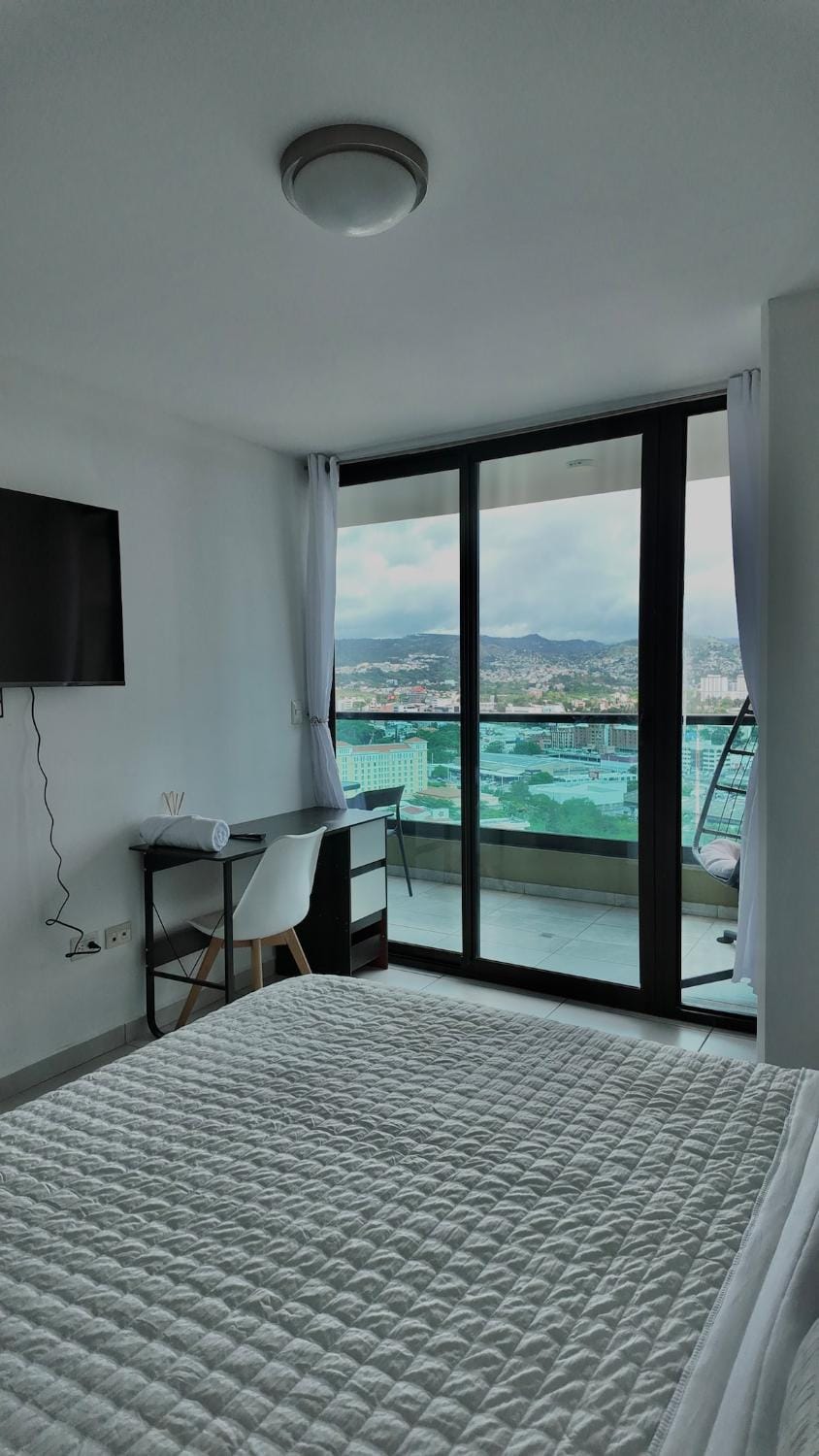 Luxury 2 BR Stay Torre Astria 305 Apartment in Tegucigalpa