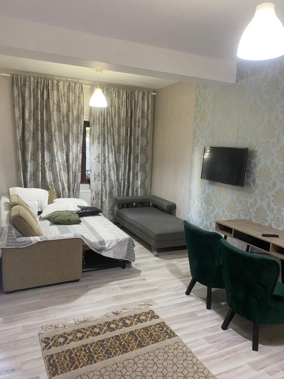 TV and multimedia, Living room, Photo of the whole room, Seating area