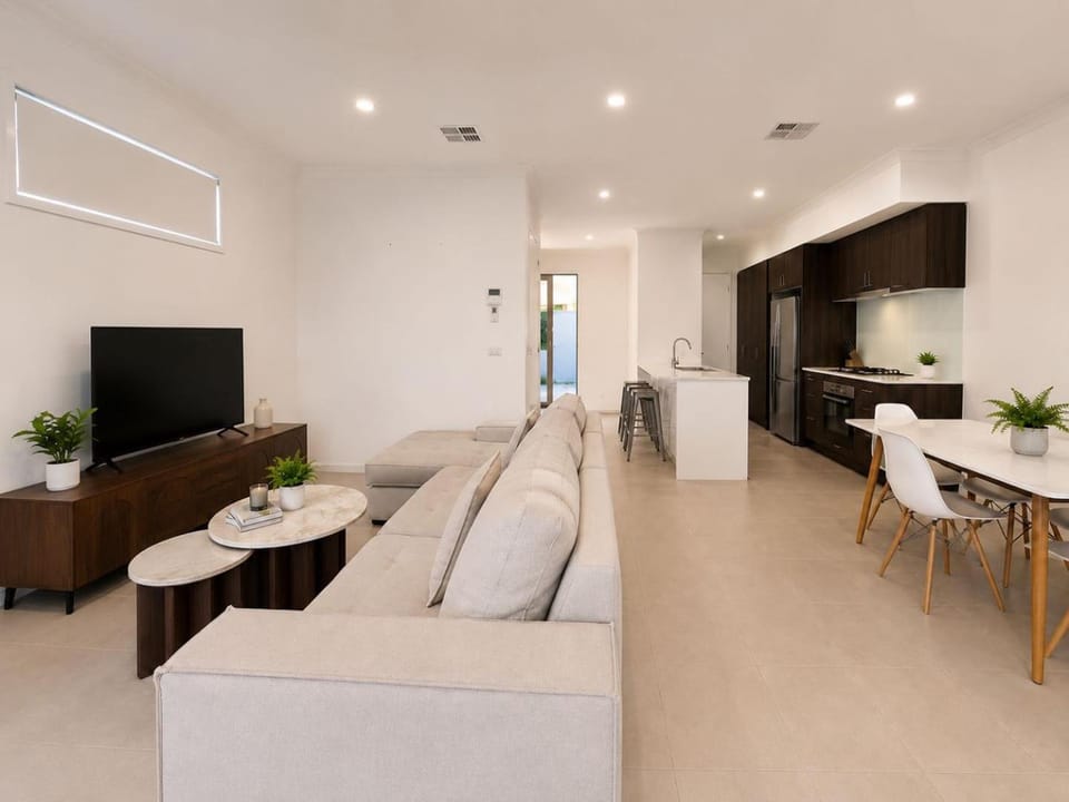 Hinterland Nook Stay near Robina & Cbus House in Mudgeeraba
