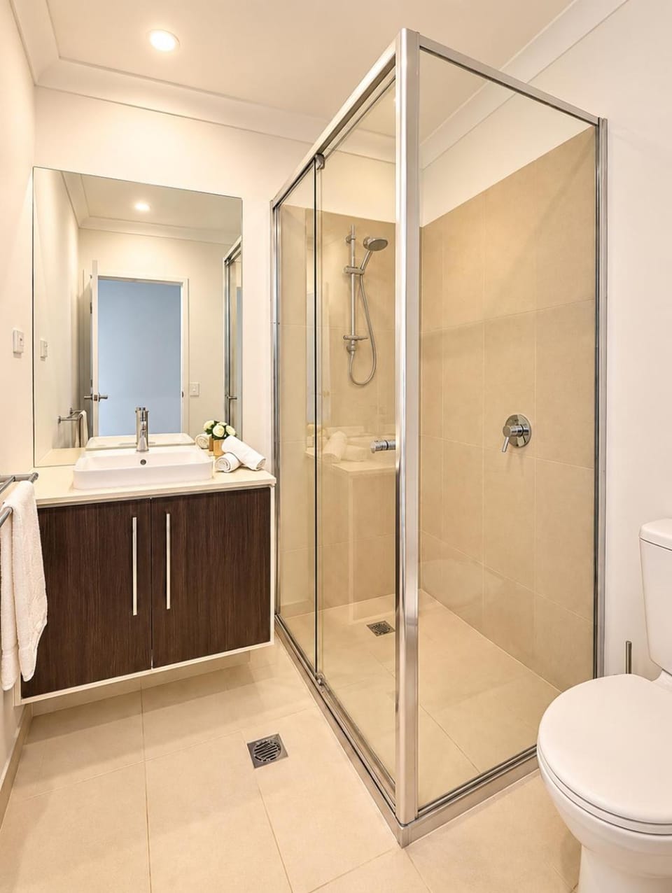Shower, Bathroom, towels