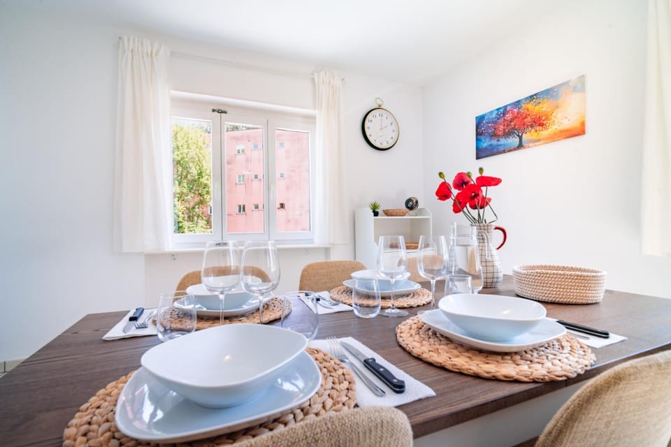 Decorative detail, Dining area