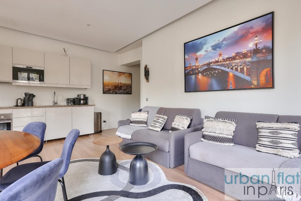 UrbanFlat 60 - Luxurious Apartment in center of Paris Apartment in Paris