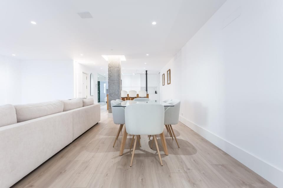 Communal lounge/ TV room, Living room