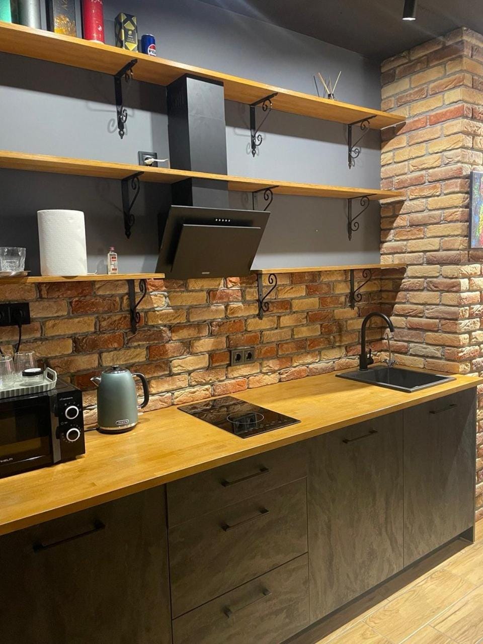 Kitchen or kitchenette