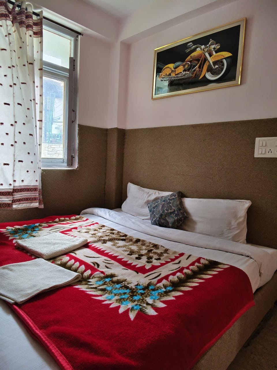 Manali Mountain View Studio - Balcony, Garden & Free Parking Apartment in Manali