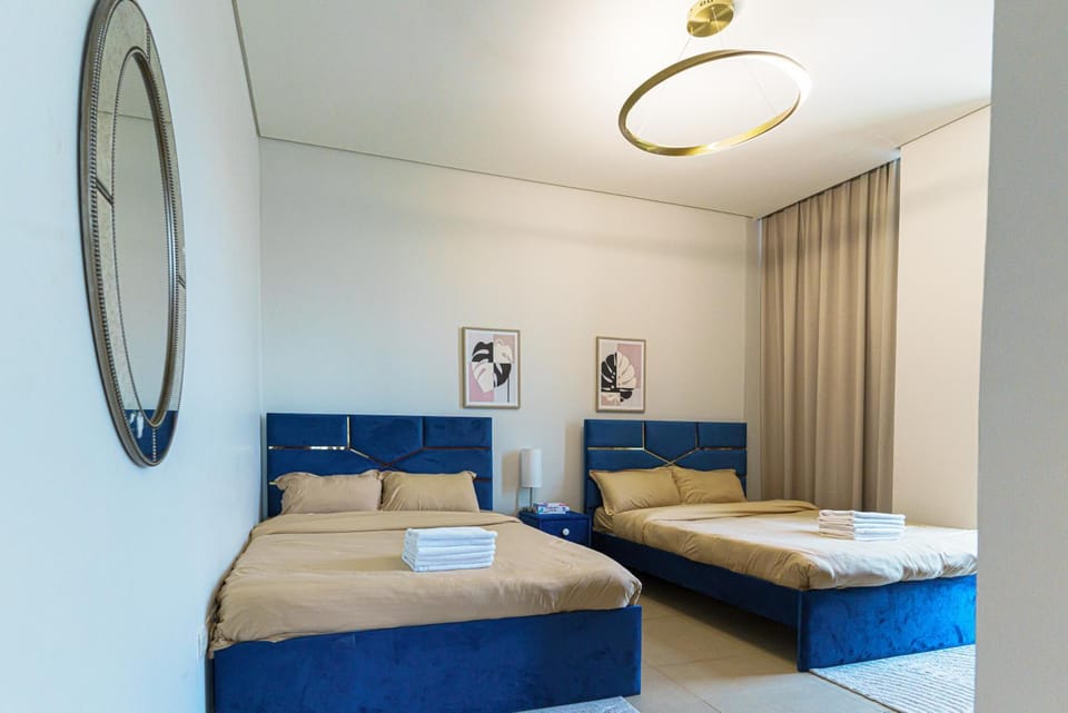Rovostays Spacious apartment in Downtown in Dubai Near Burj Khalifa Apartment in Dubai