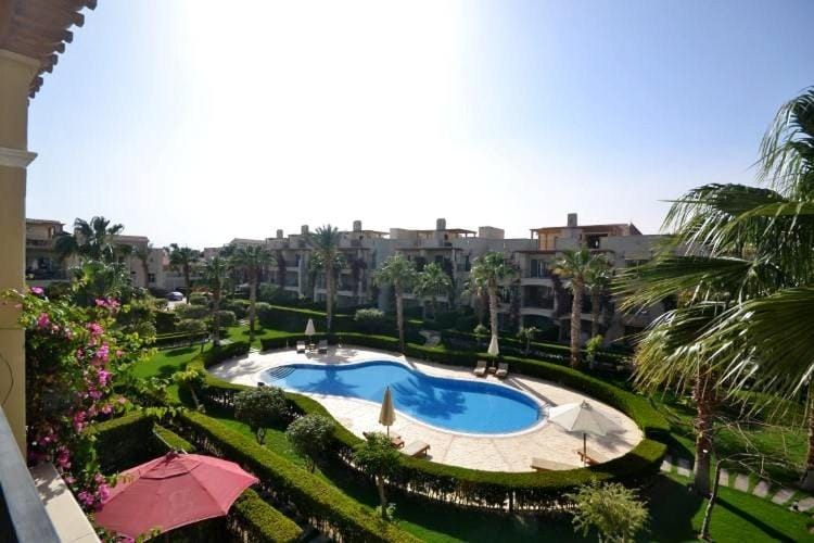 Garden, Swimming pool