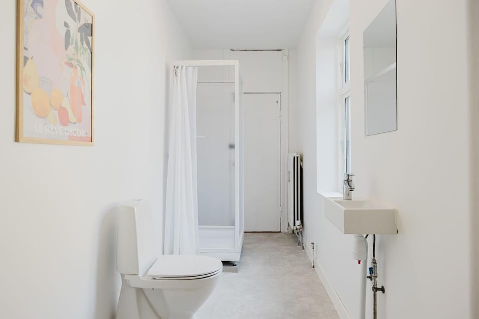 Nomad City Lakes Grand Room for 12 House in Frederiksberg