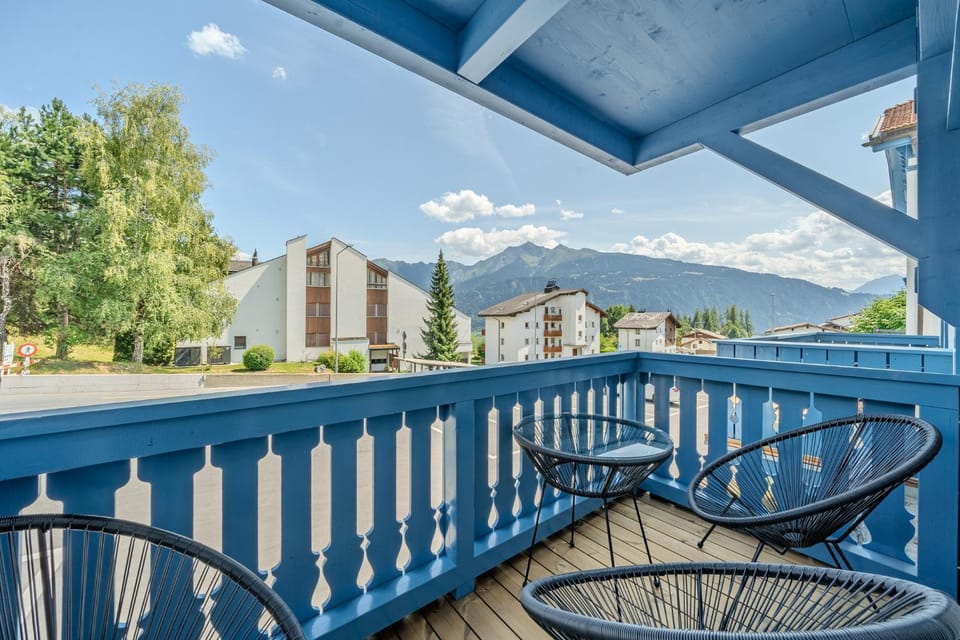 Property building, Day, Natural landscape, View (from property/room), Balcony/Terrace, Mountain view