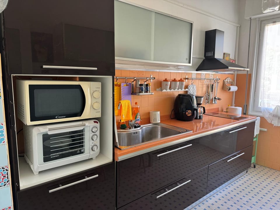 KALEIDO Hostel Hostel in Genoa