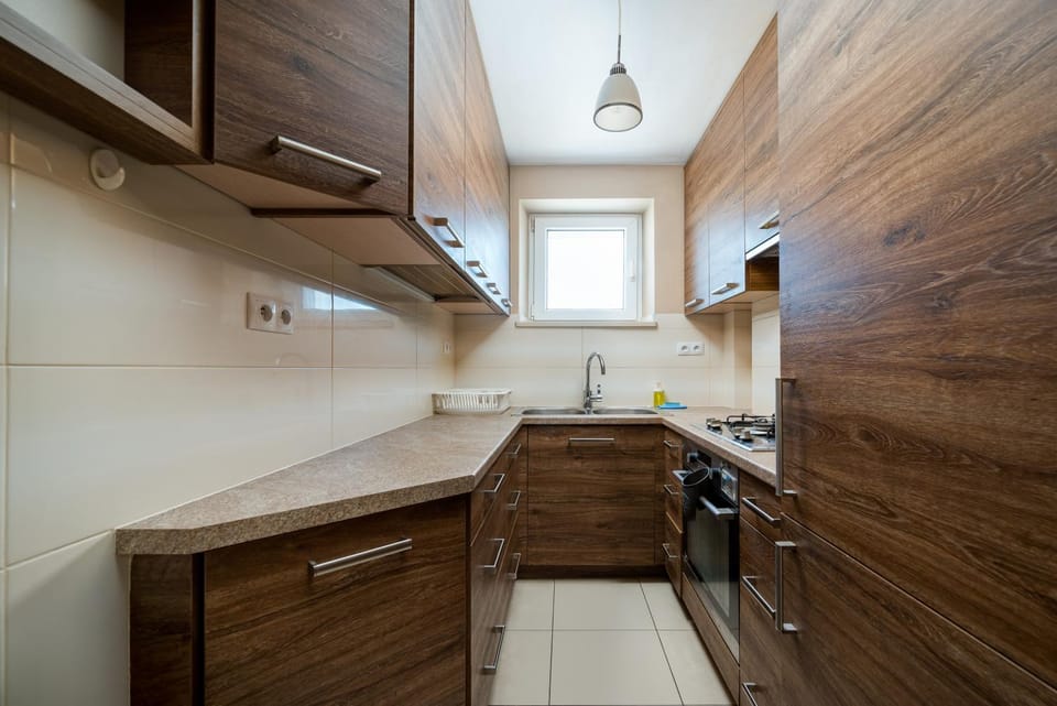 Kitchen or kitchenette, oven, stove