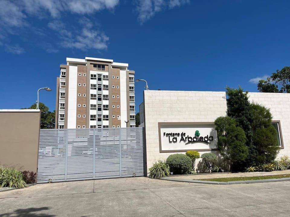 Modern Apt Arboleda 172 Apartment in San Pedro Sula