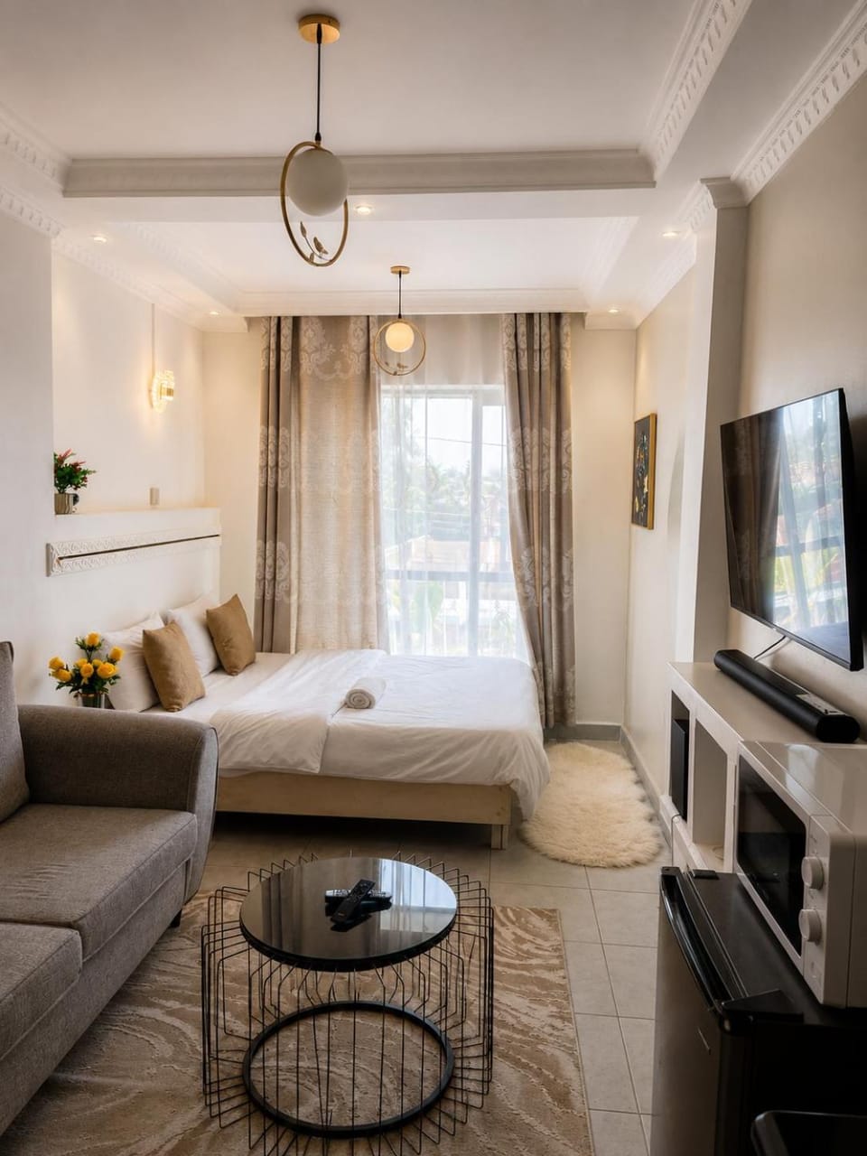 Tsavo Executives -Fast WIFI - City and Airport view Bed and Breakfast in Nairobi County