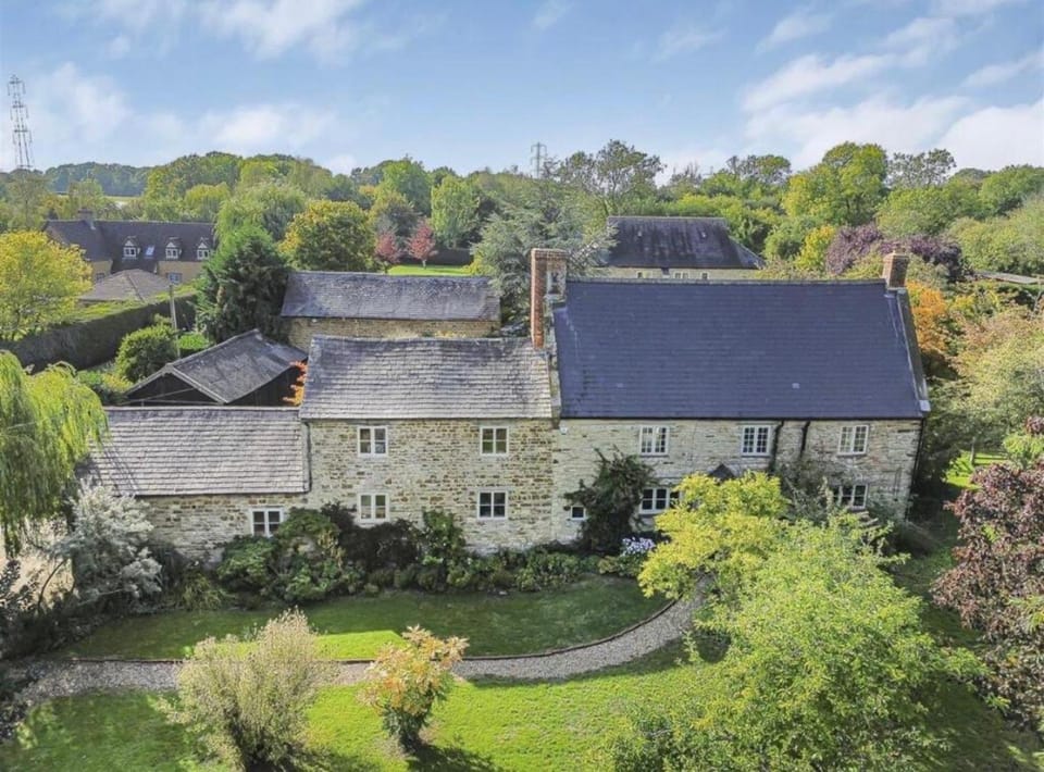 Property building, Day, Bird's eye view