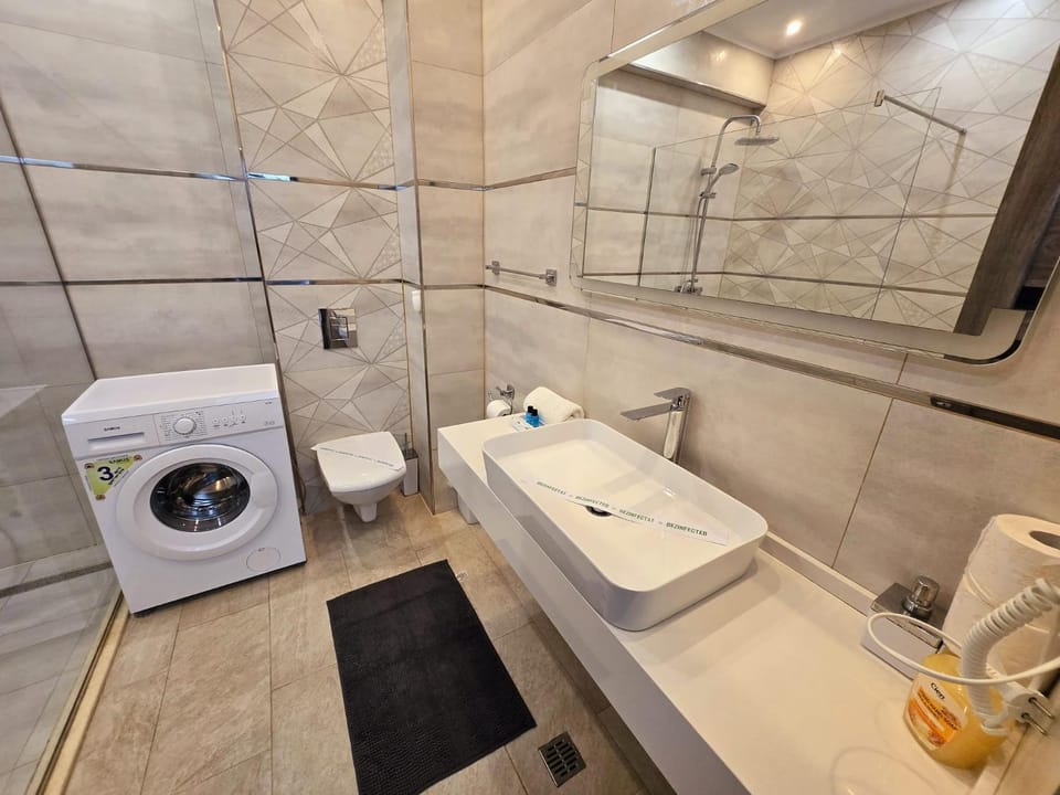 Stunning SeaView Luxury Studio - Stefan Promenada langa plaja Azimuth Apartment in Constanța County