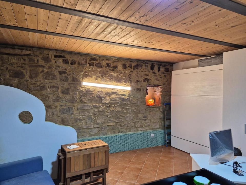 Studio Al Castello - Monolocale in centro storico di Vatolla Apartment in Campania