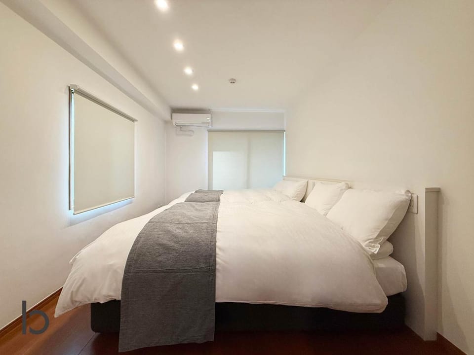 Tokaichi BLD by b hotel - Cozy 2BR Apartment Short Walk to Peace Park Apartment in Hiroshima