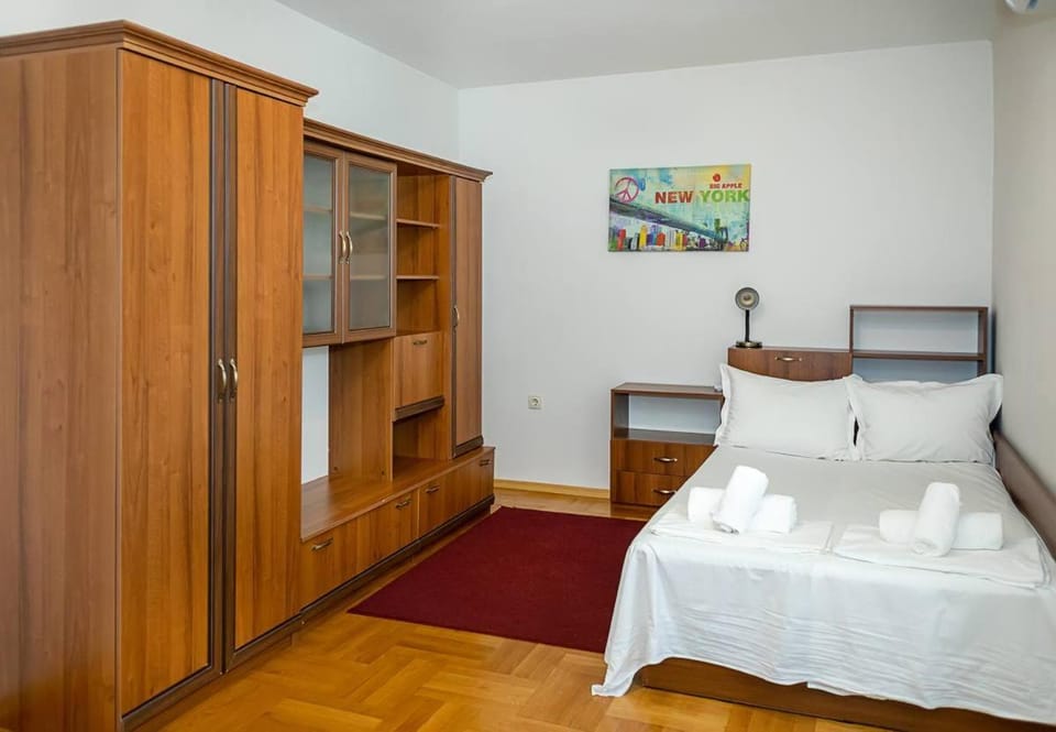 Bed, Bedroom, wardrobe