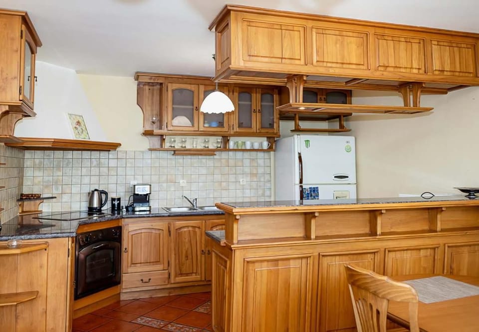 Coffee/tea facilities, Kitchen or kitchenette