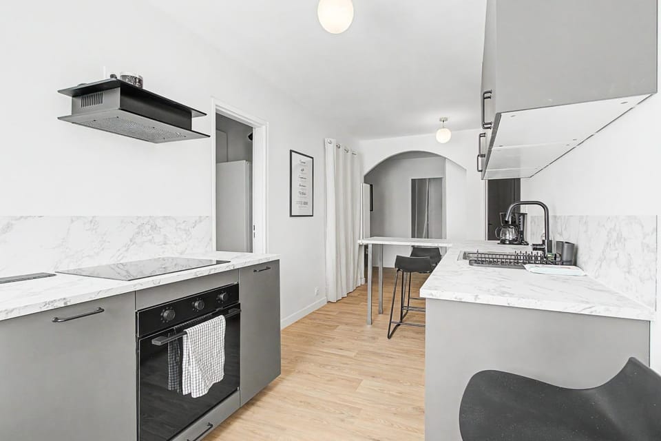 Champs Fleury A comfortable flat in a quiet neighbourhood Apartment in Haute-Savoie