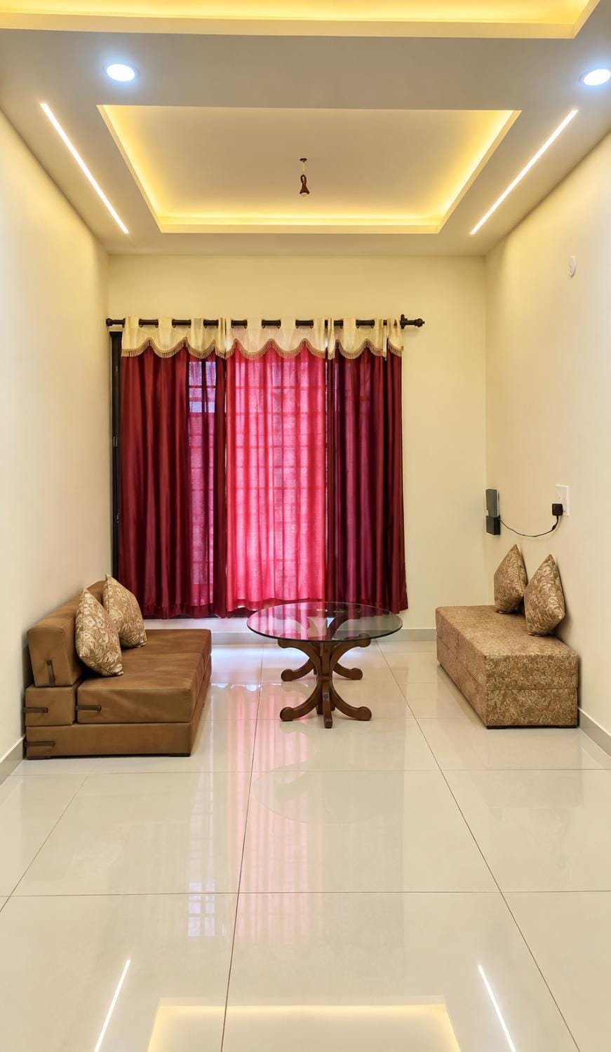 Living room, Seating area, internet
