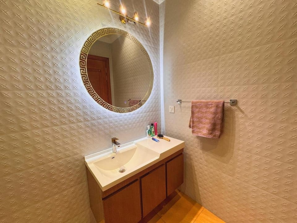 Spacious & Stylish 4-Bedroom Home in Prime DHA Phase 6 Villa in Lahore