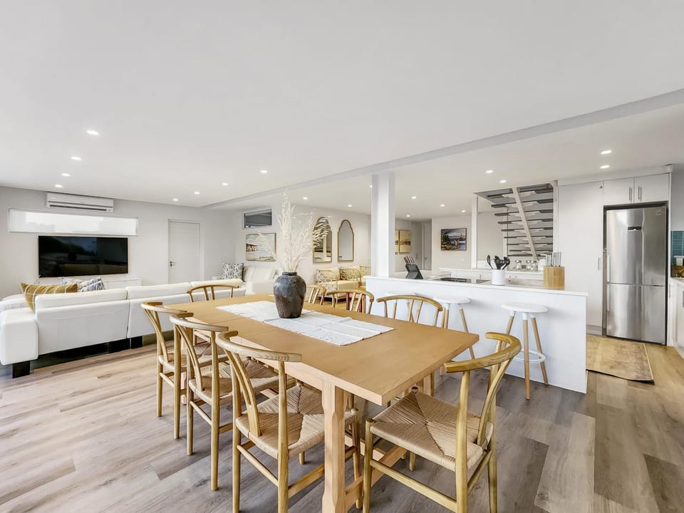 Nel on Park Apartment in Camps Bay