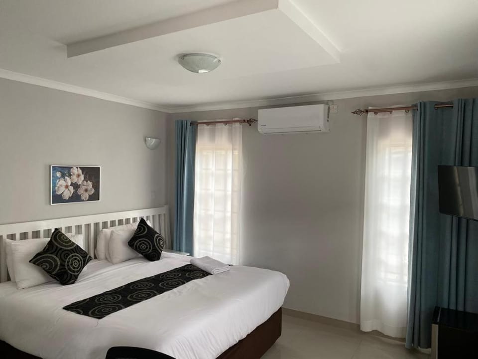 The GL Broadhurst - Airport Bed and Breakfast in North West, South Africa
