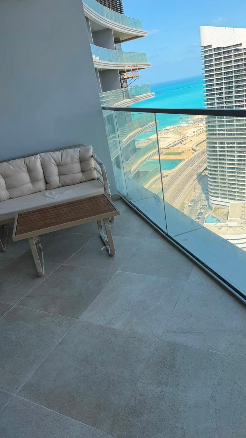Day, Natural landscape, Balcony/Terrace, Seating area, Pool view, Sea view