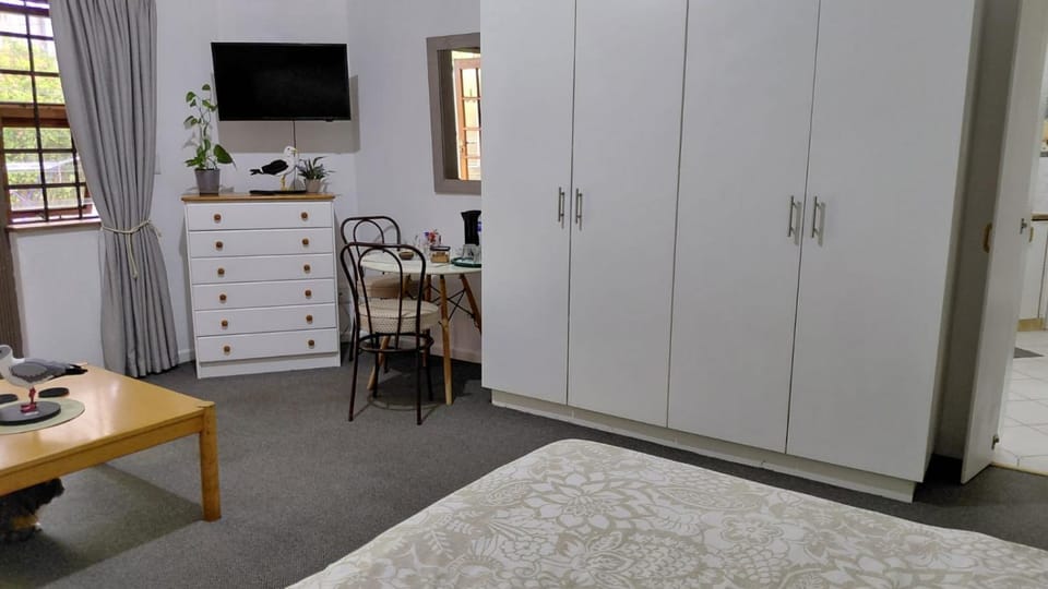 Sunbird Studio Apartment in Knysna