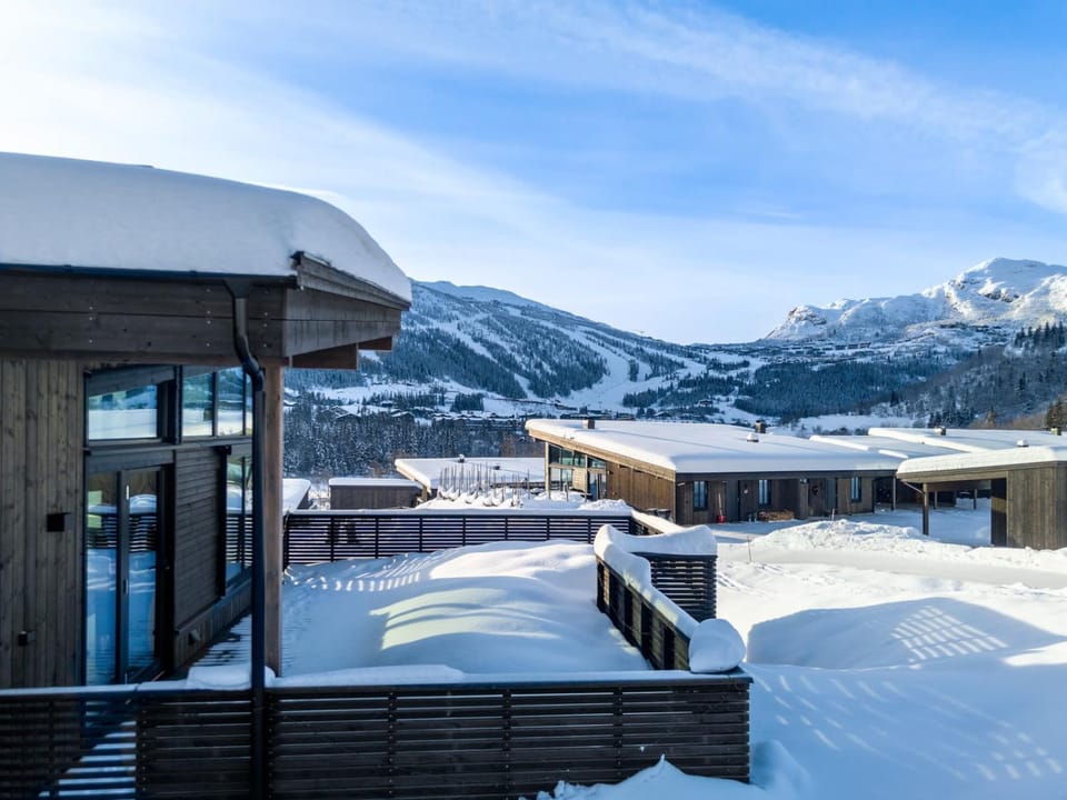 Property building, Day, Natural landscape, Winter, Skiing, Mountain view