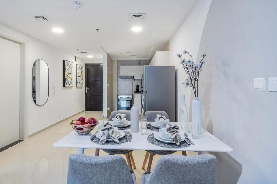 The Smart Concierge - Frankfurt Sports tower Apartment in Dubai