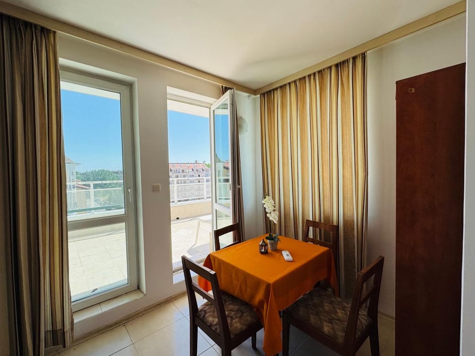 SUNNY HOUSE 502 Large Studio Apartment in Sunny Beach