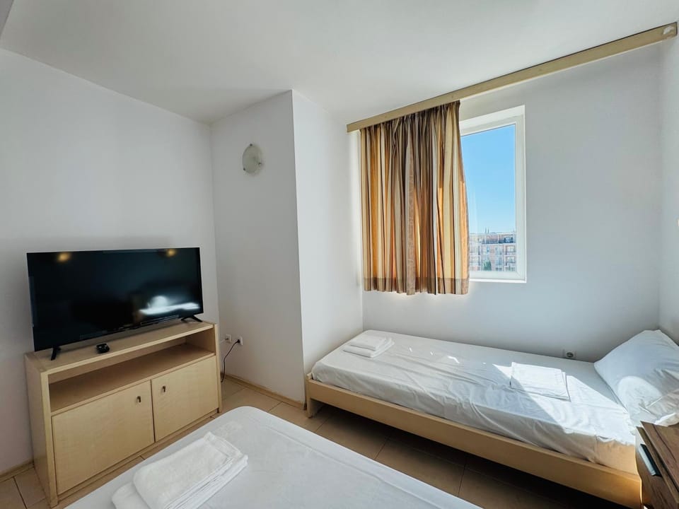 SUNNY HOUSE 502 Large Studio Apartment in Sunny Beach