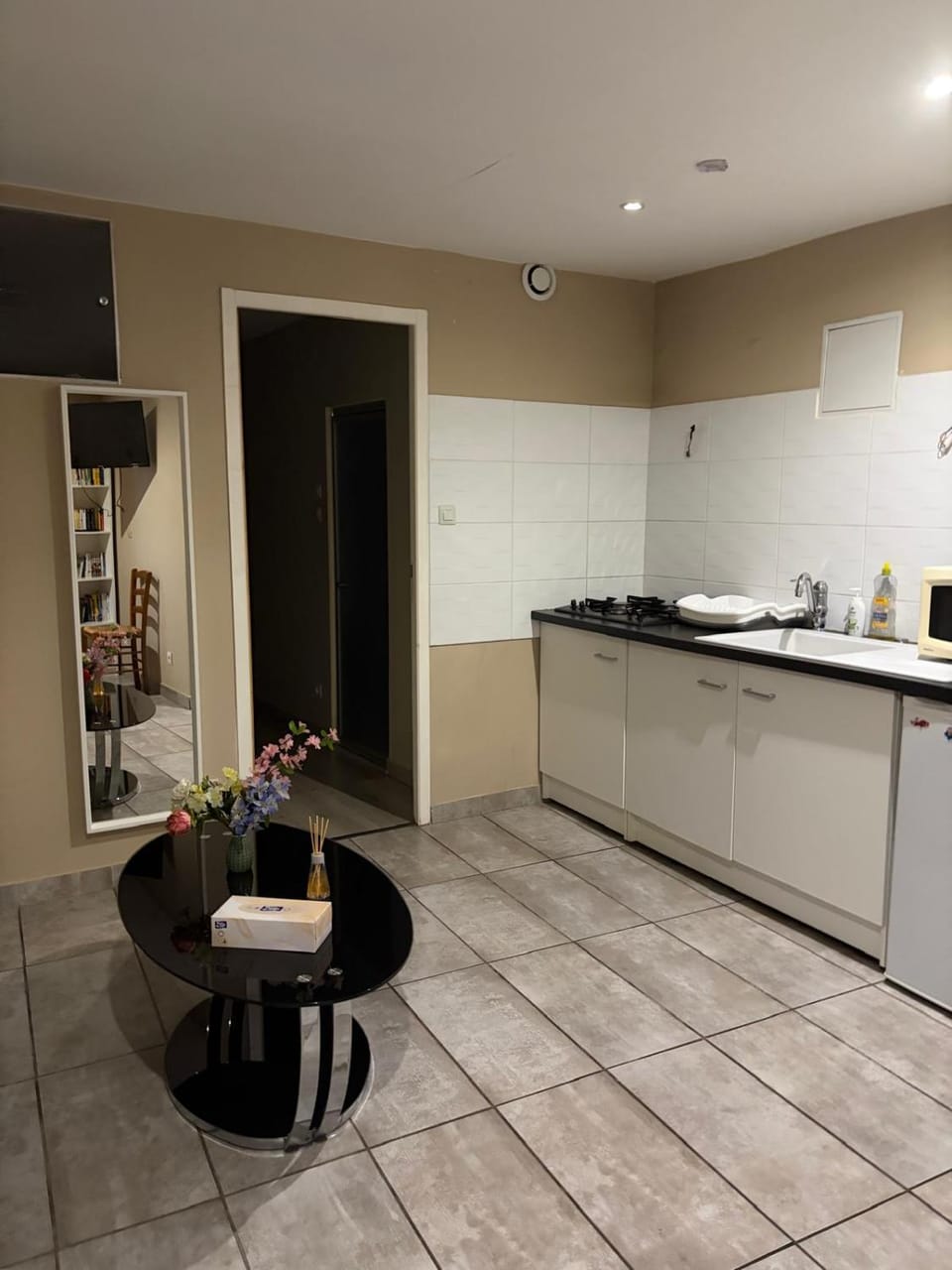 Kitchen or kitchenette, stove