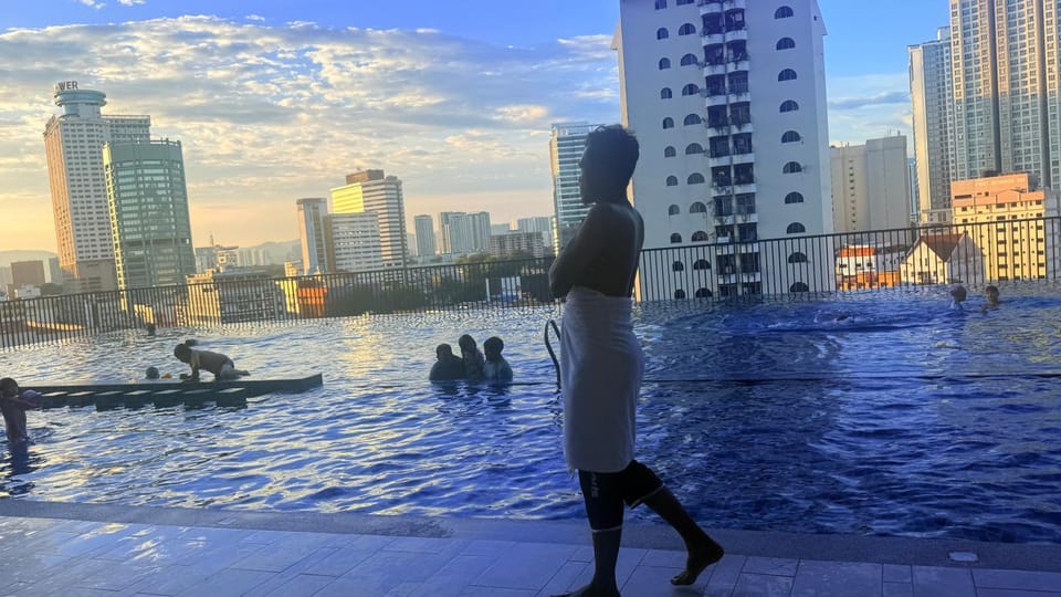 Nearby landmark, Day, People, City view, Pool view, Swimming pool, group of guests