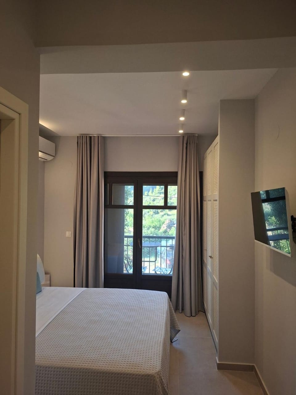 Thea Studios 3 Bed and Breakfast in Halkidiki