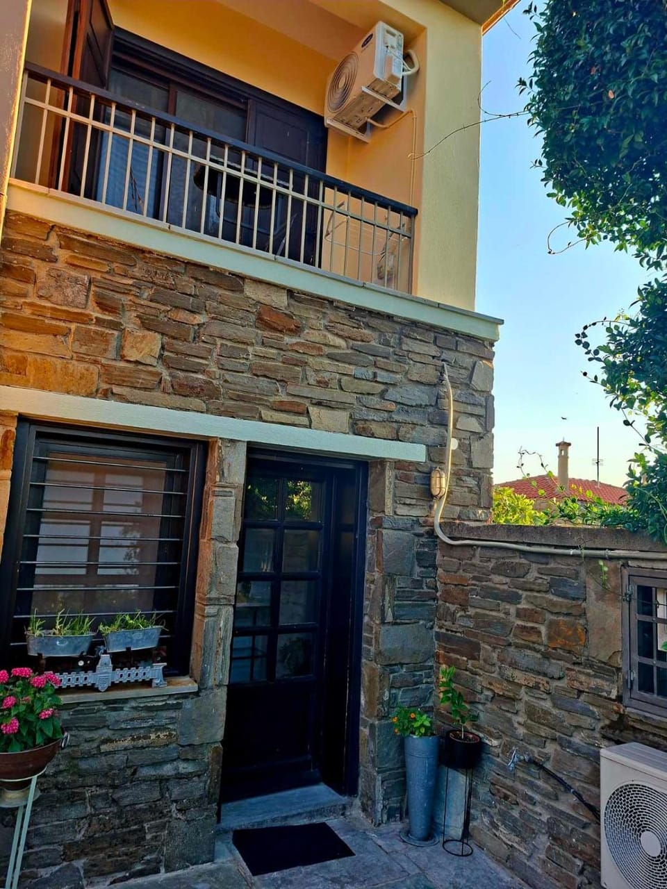 Thea Studios 3 Bed and Breakfast in Halkidiki