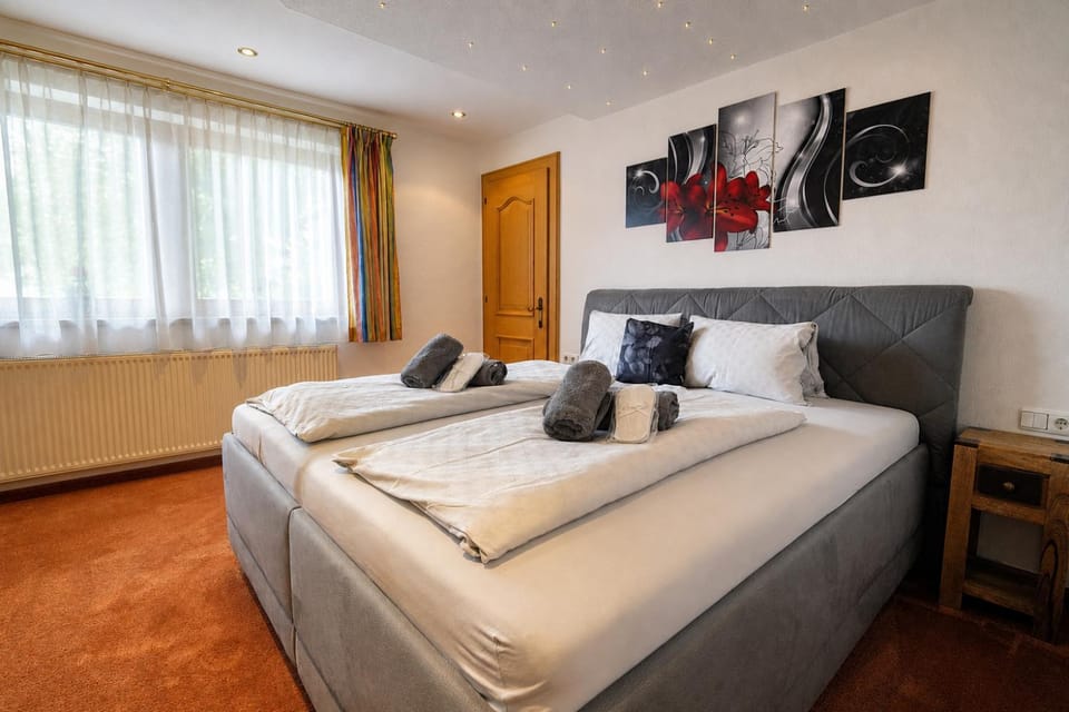 Bedroom, Garden view