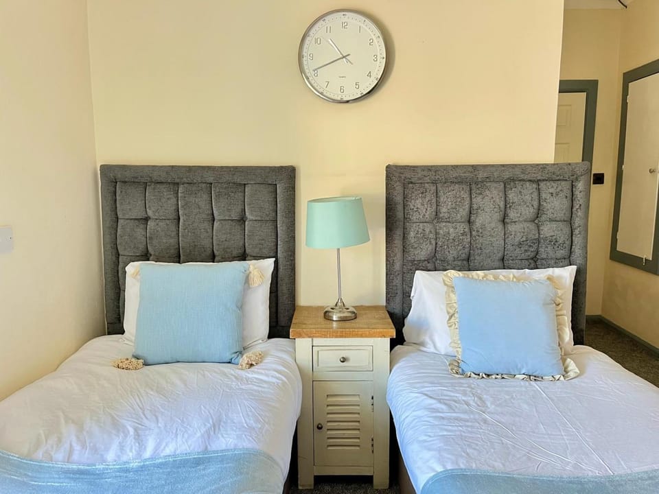 Cosy Apartment by Royal Mile Apartment in Edinburgh