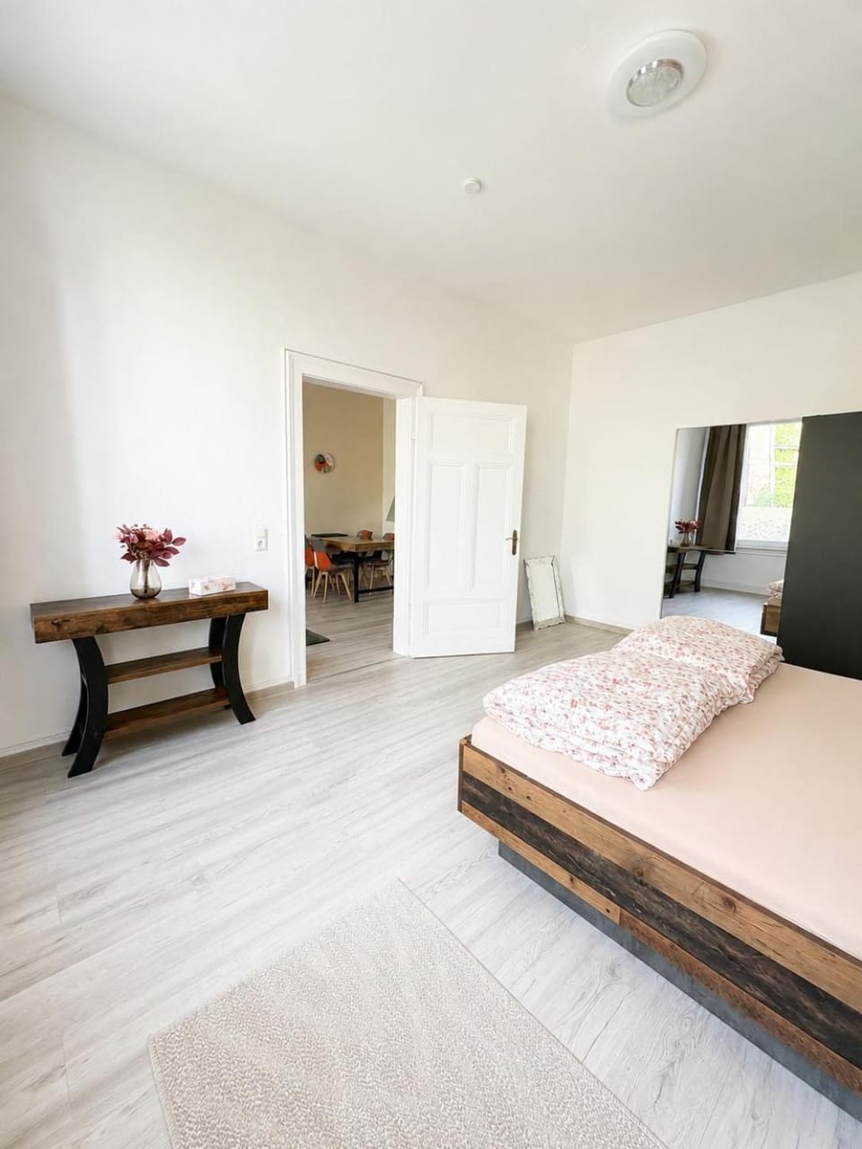 Bed, Photo of the whole room, Bedroom, wardrobe