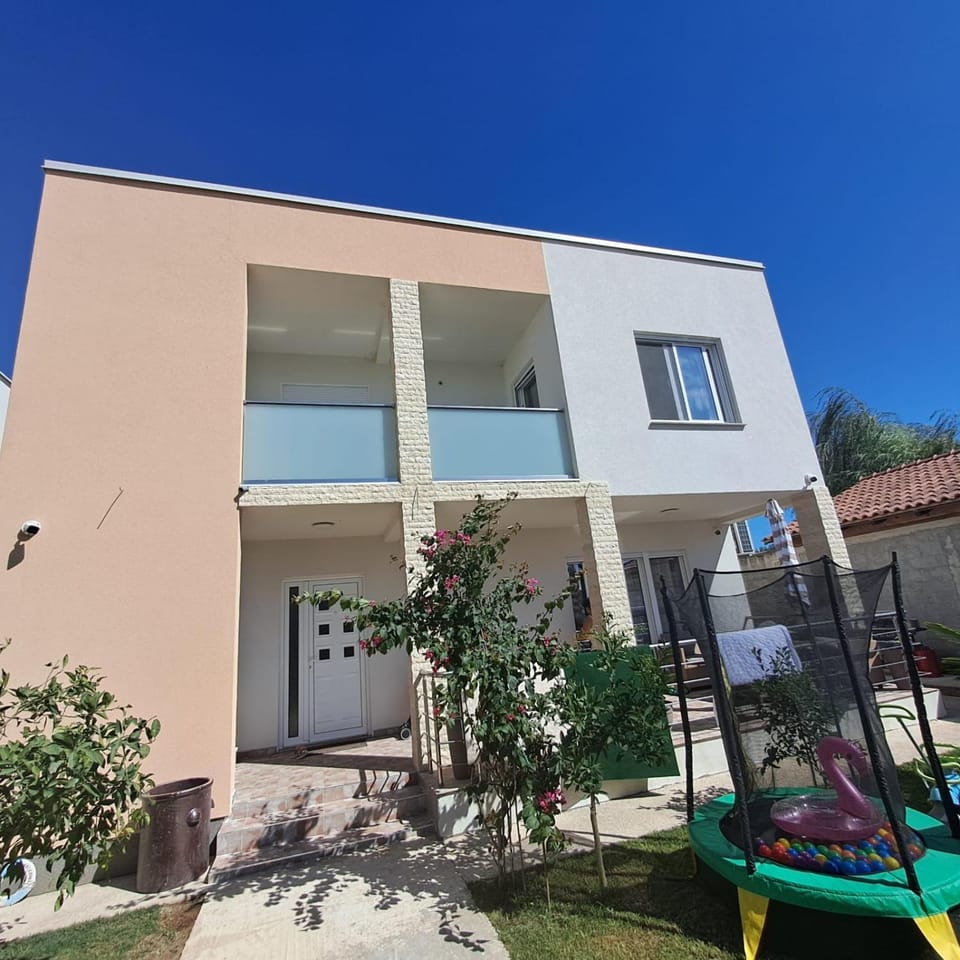 Villa Nasira Bed and Breakfast in Ulcinj Municipality