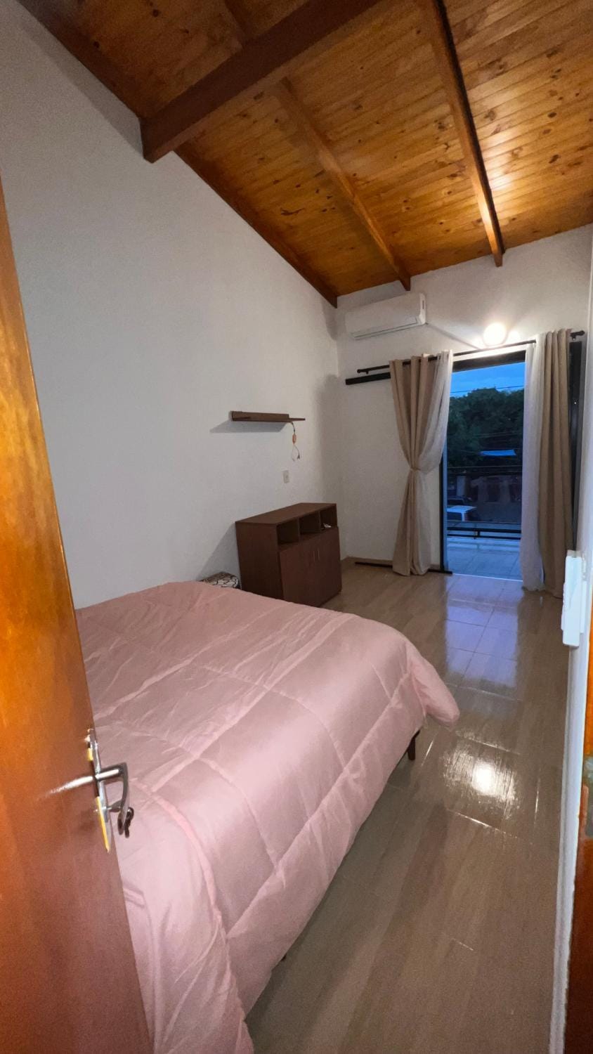 Bedroom, air conditioner