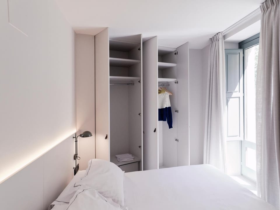 Bed, Bedroom, wardrobe