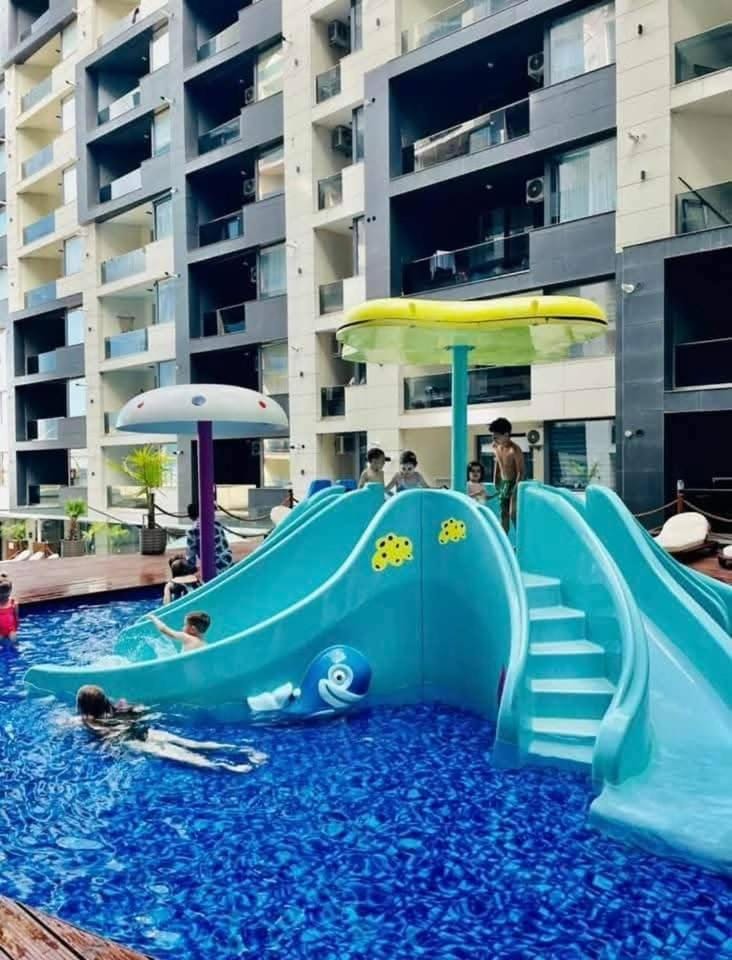 Stunning Luxury Studio Stefan Resort Promenada prima linie la mare Apartment in Constanța County