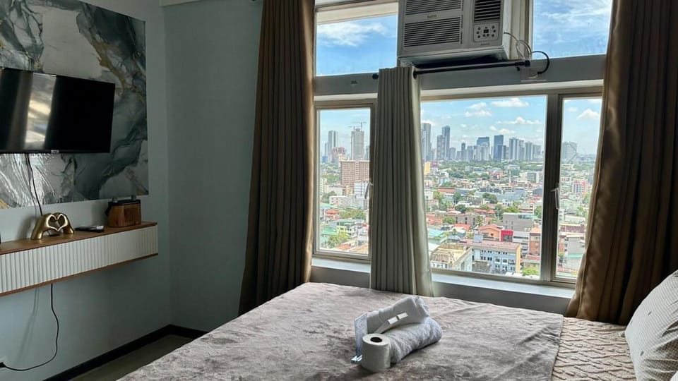 Manhattan Parkway Tower 1 S&G Haven Staycation Araneta City Apartment hotel in Pasig