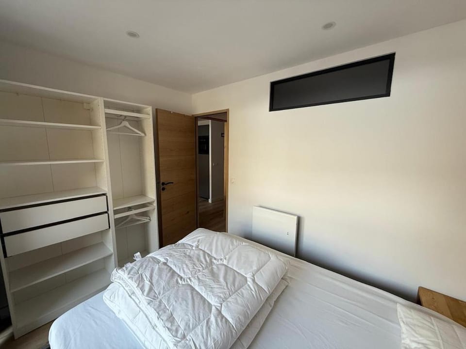 Cozy chalet top heart of Val Thorens ski in out House in Les Allues
