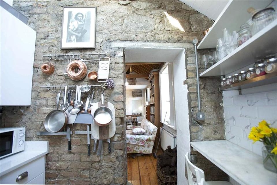 Biddy's Cottage Dalkey House in Dublin
